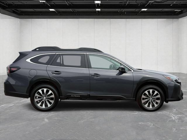 Used 2023 Subaru Outback Limited AWD/4WD image 4