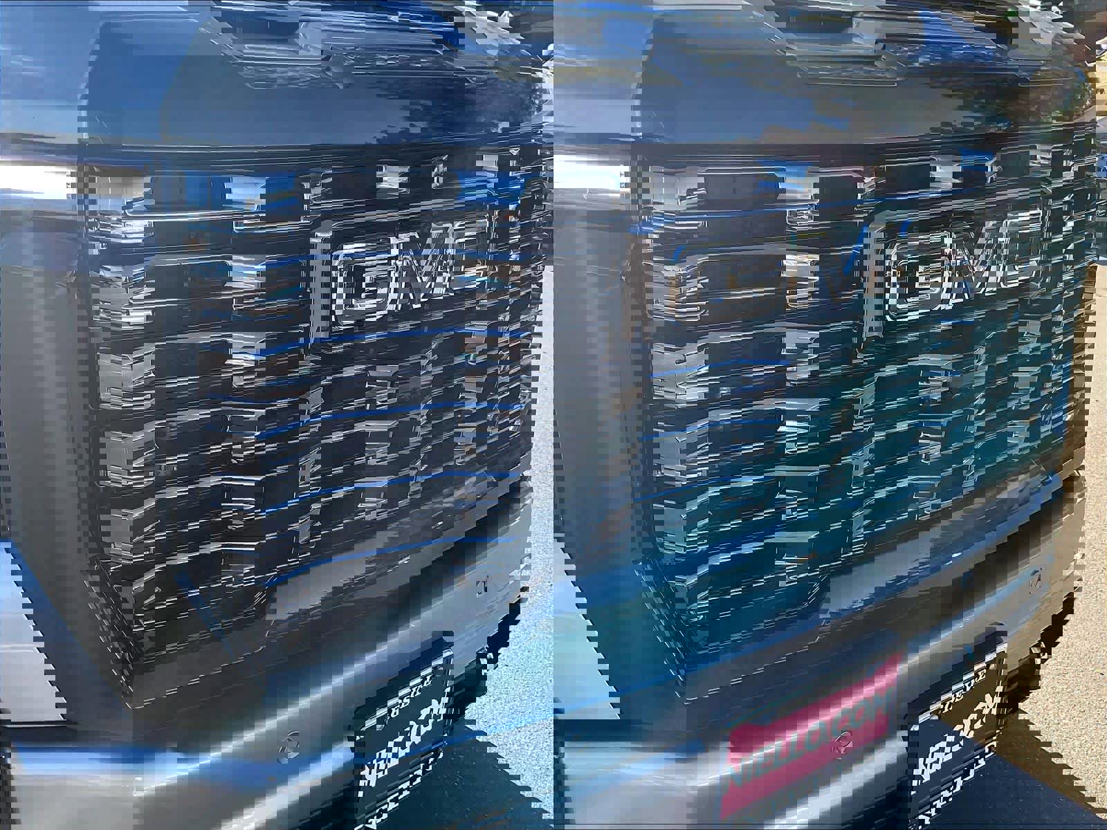 Used 2025 GMC Sierra 2500 Denali Ultimate w/ Max Trailering Package image 32