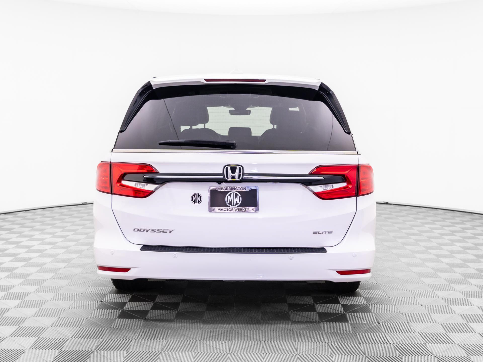 Used 2024 Honda Odyssey Elite image 4