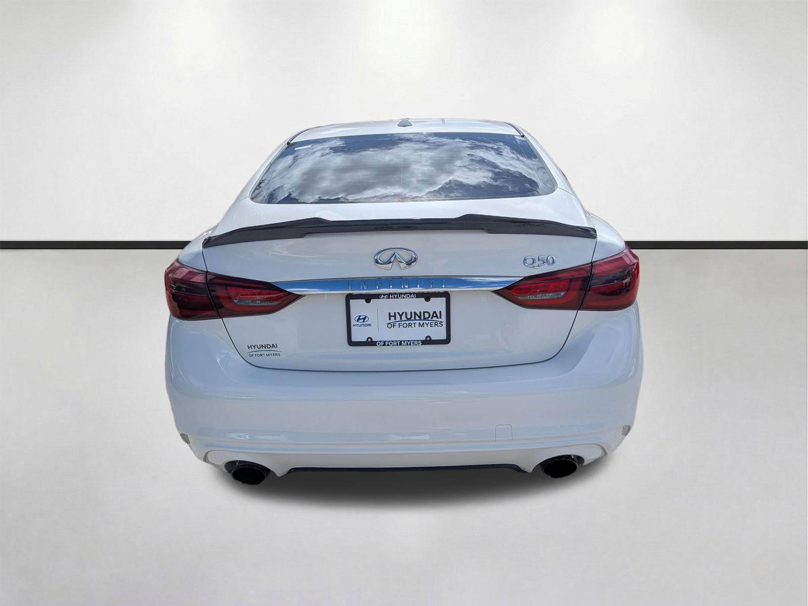 Used 2018 INFINITI Q50 Luxe w/ Cargo Package (L95) image 5