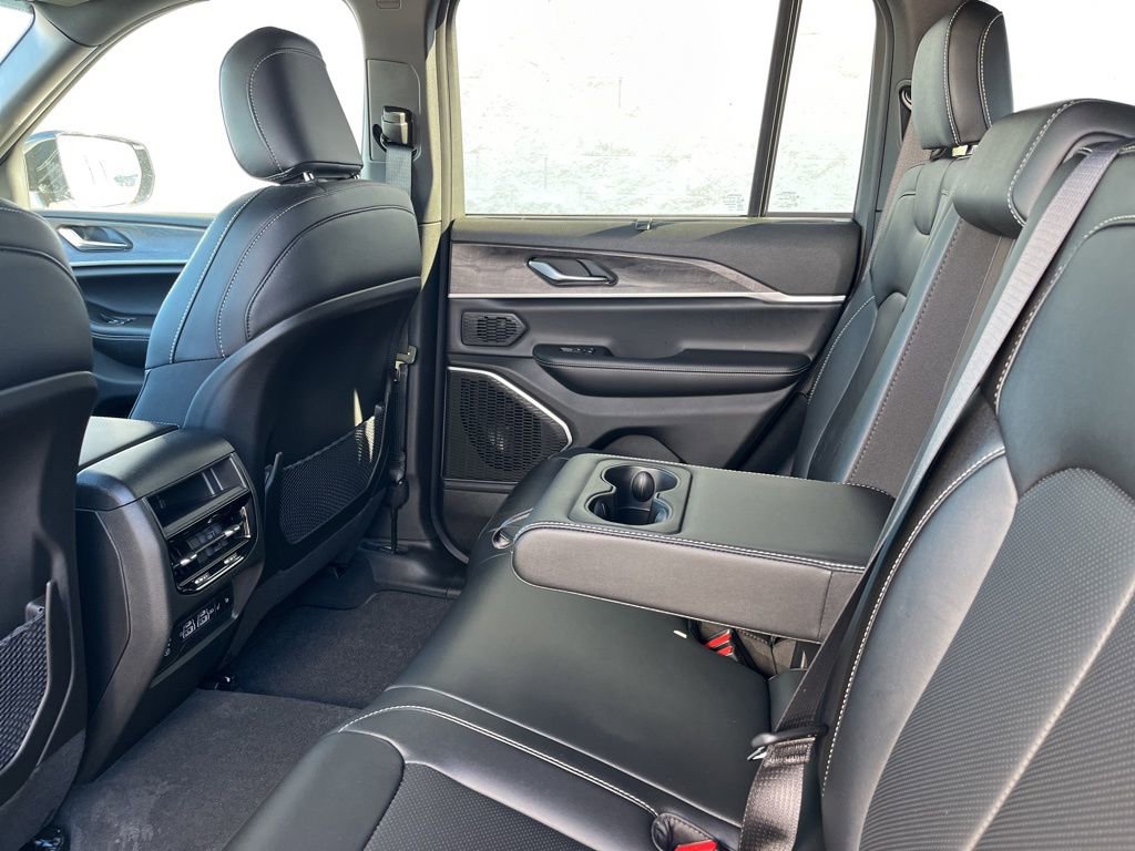 New 2025 Jeep Grand Cherokee Limited 4xe image 26