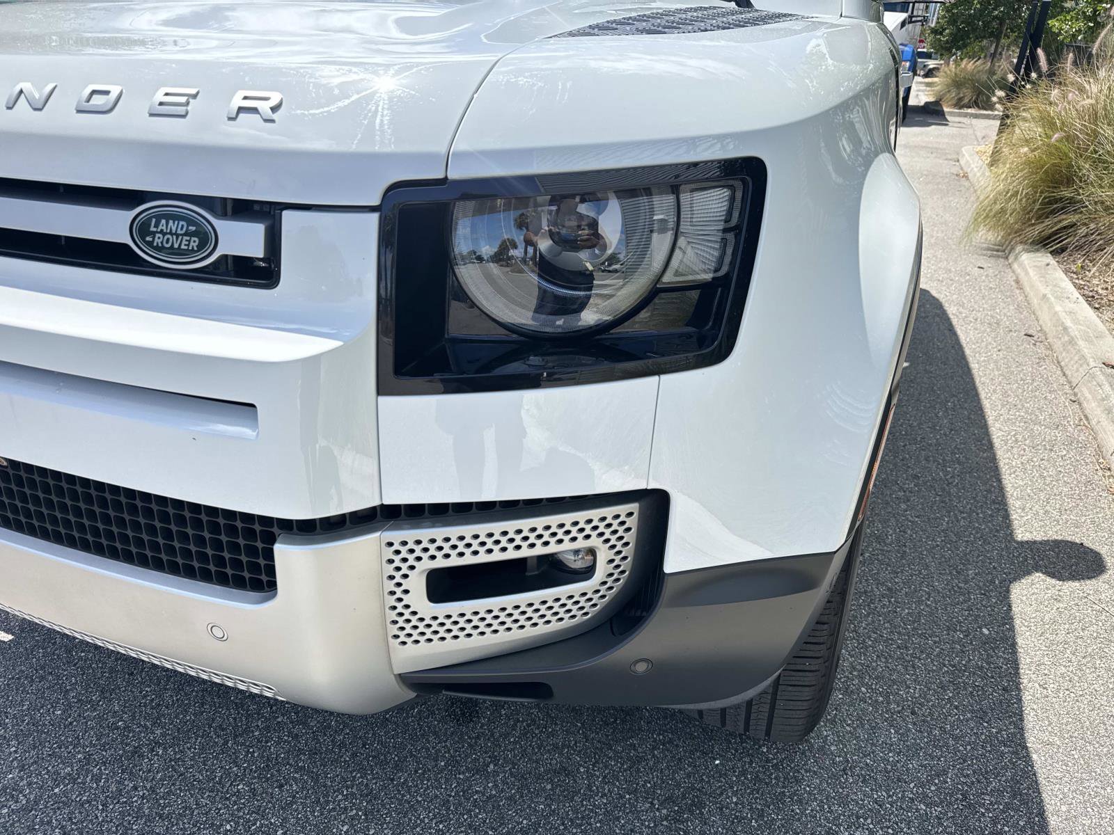 Certified 2025 Land Rover Defender 110 S AWD/4WD image 9
