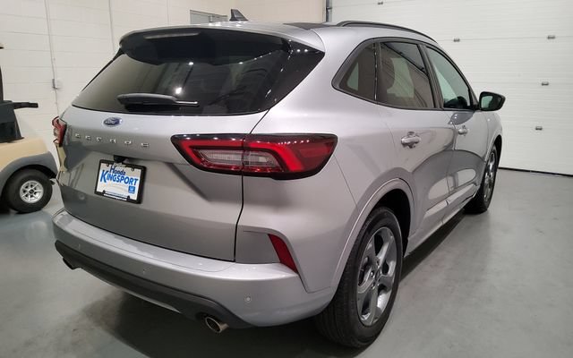 Used 2023 Ford Escape ST-Line w/ Tech Pack #1 FWD image 10