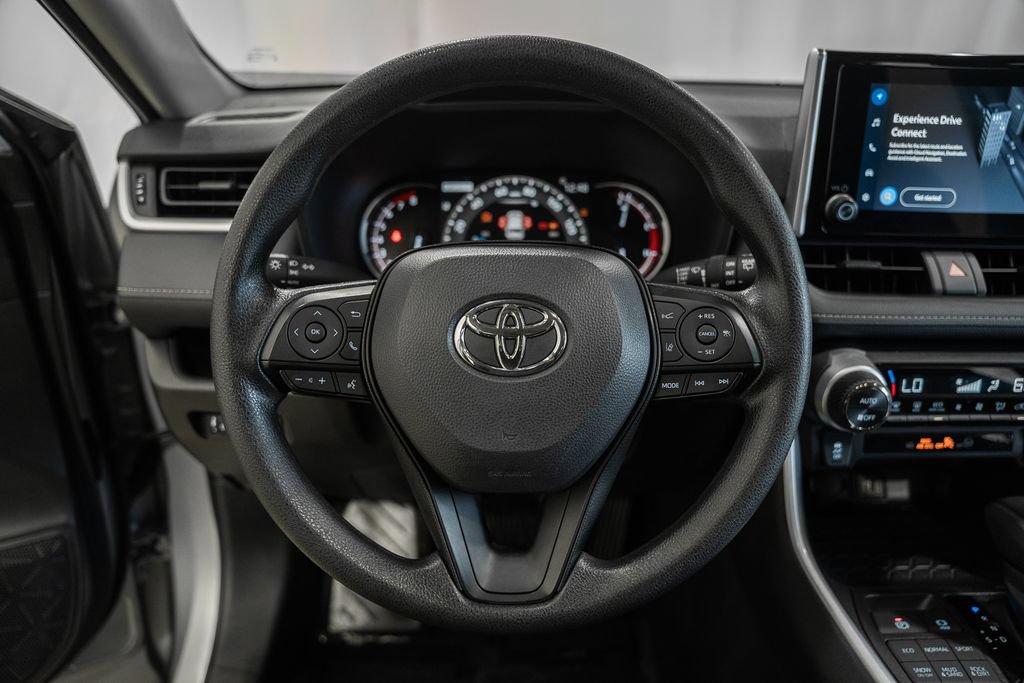 Certified 2025 Toyota RAV4 XLE AWD/4WD image 25
