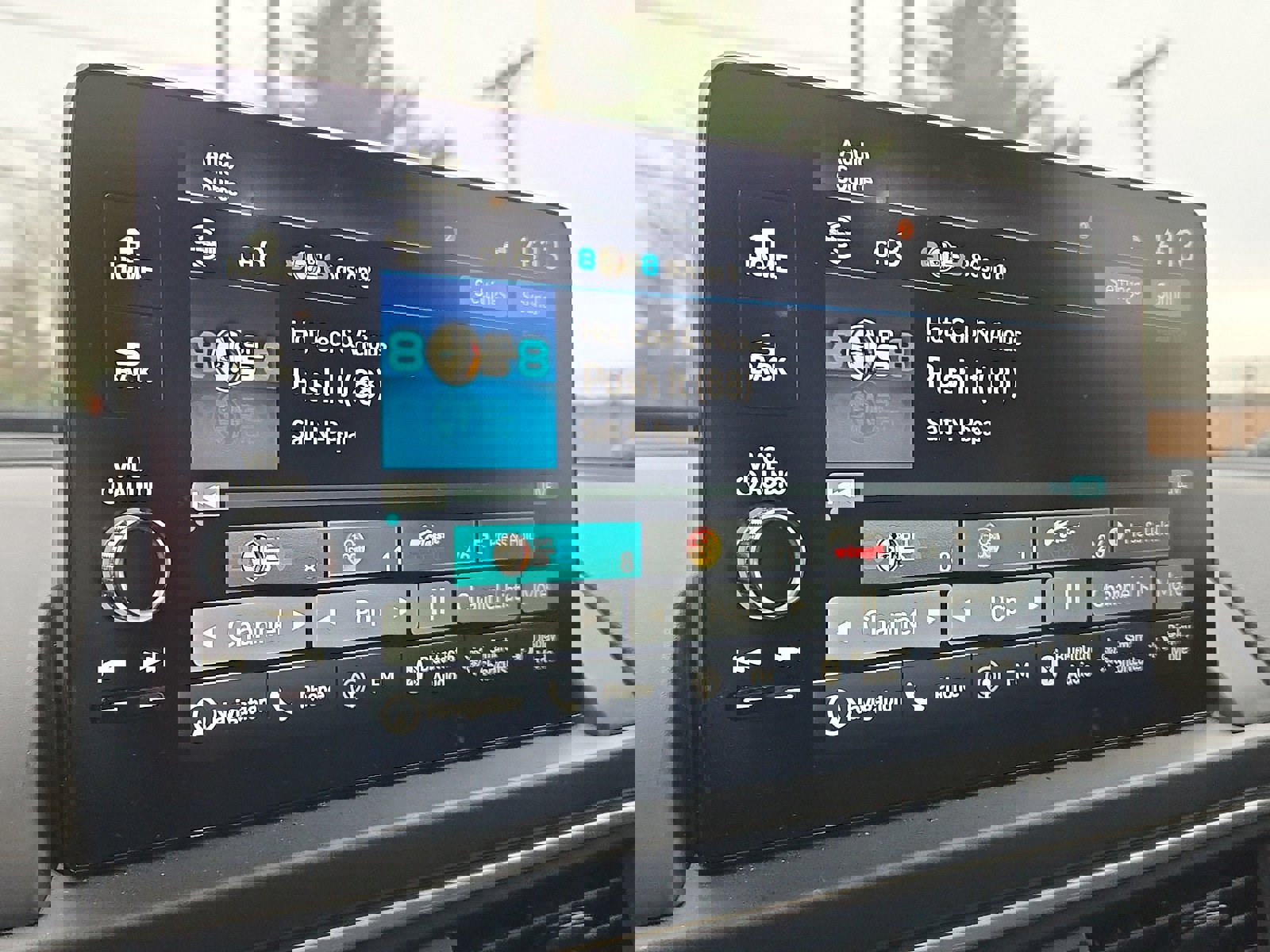 Used 2025 Honda Pilot Black Edition image 17