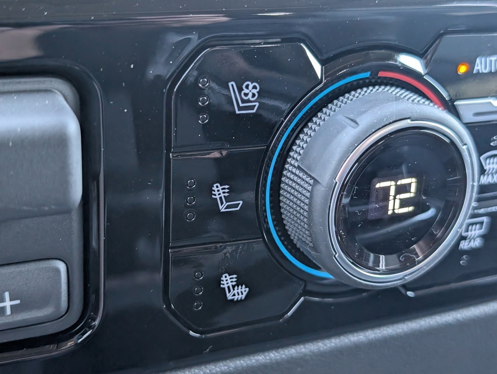 New 2026 Chevrolet Silverado 2500 LTZ w/ LTZ Premium Package image 20