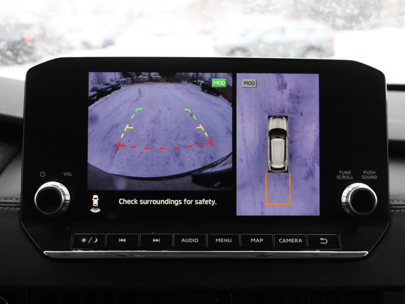 Used 2024 Mitsubishi Outlander SE Black Edition image 13