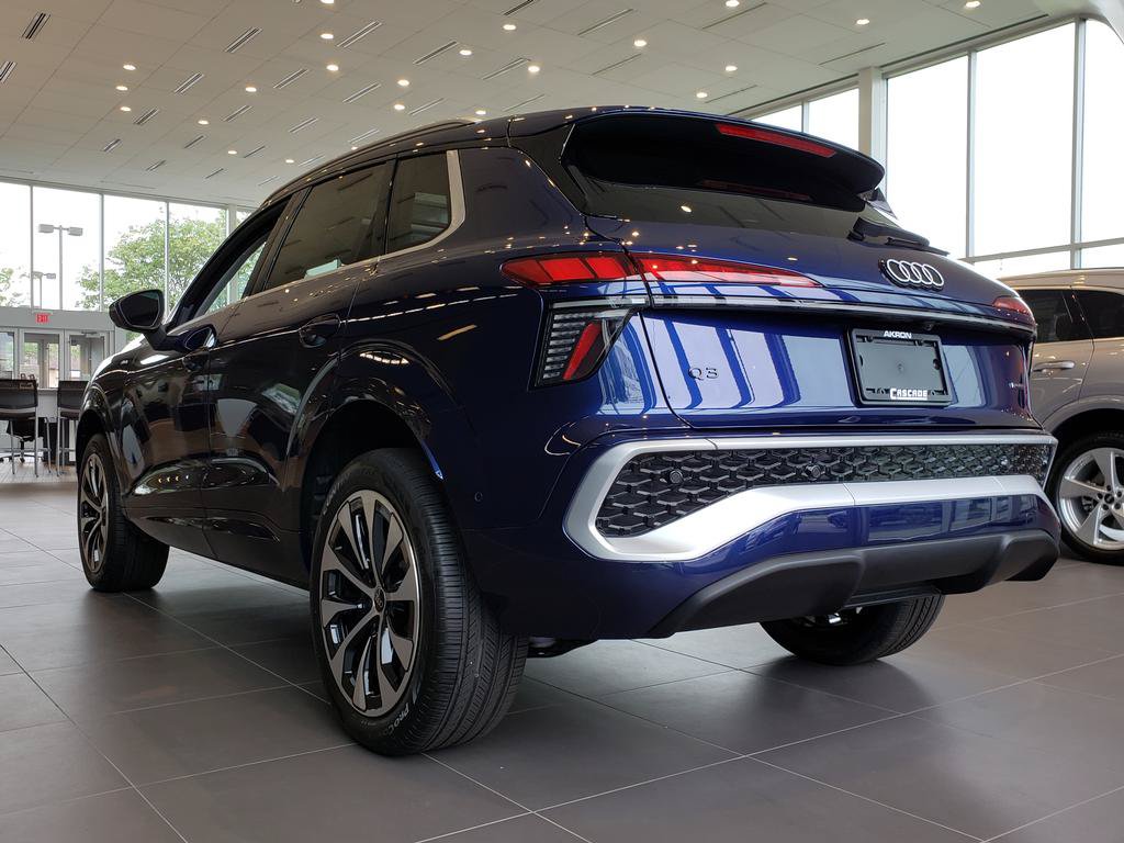 New 2026 Audi Q3 quattro 2.0T AWD/4WD image 2