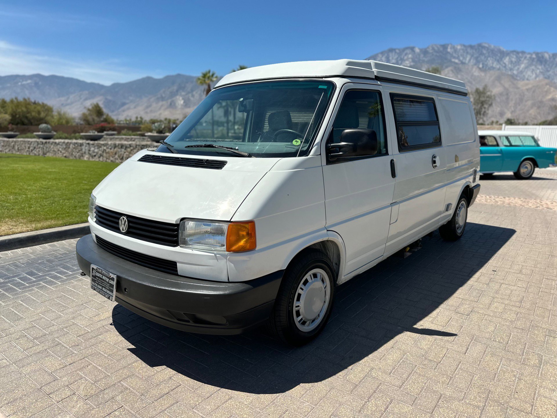 Used 1995 Volkswagen Eurovan Camper FWD image 2