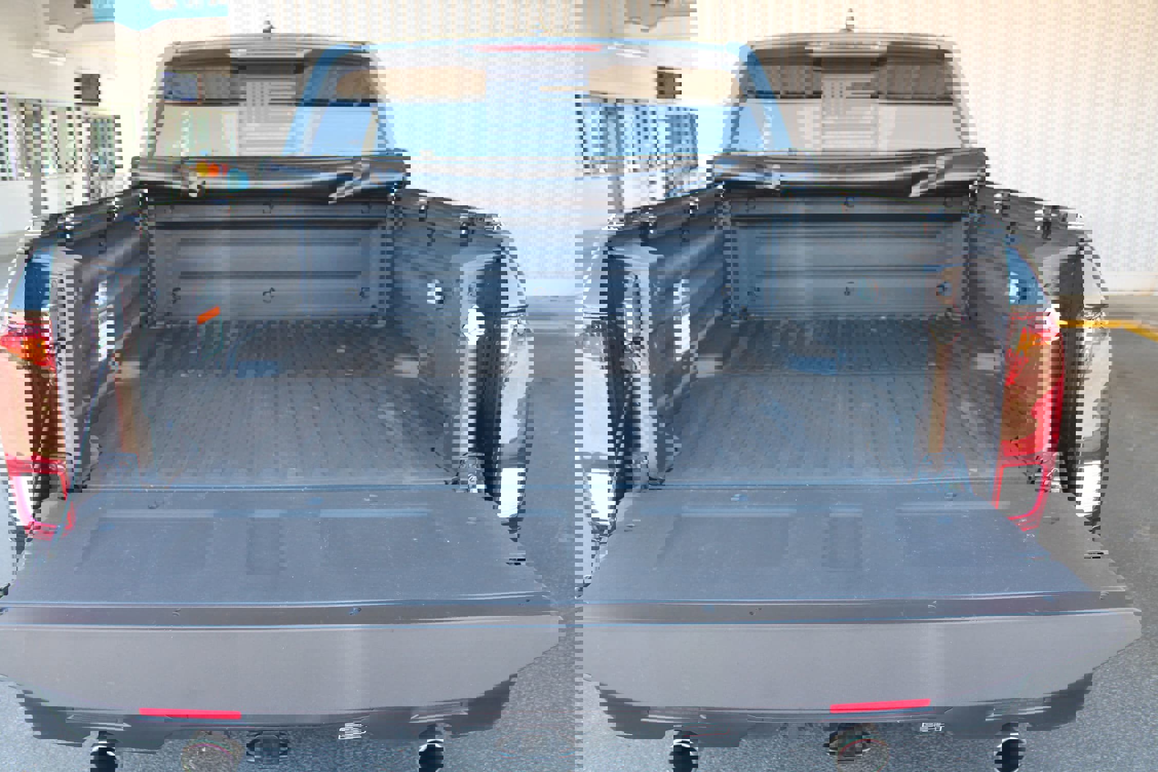 Used 2025 Honda Ridgeline Black Edition image 22