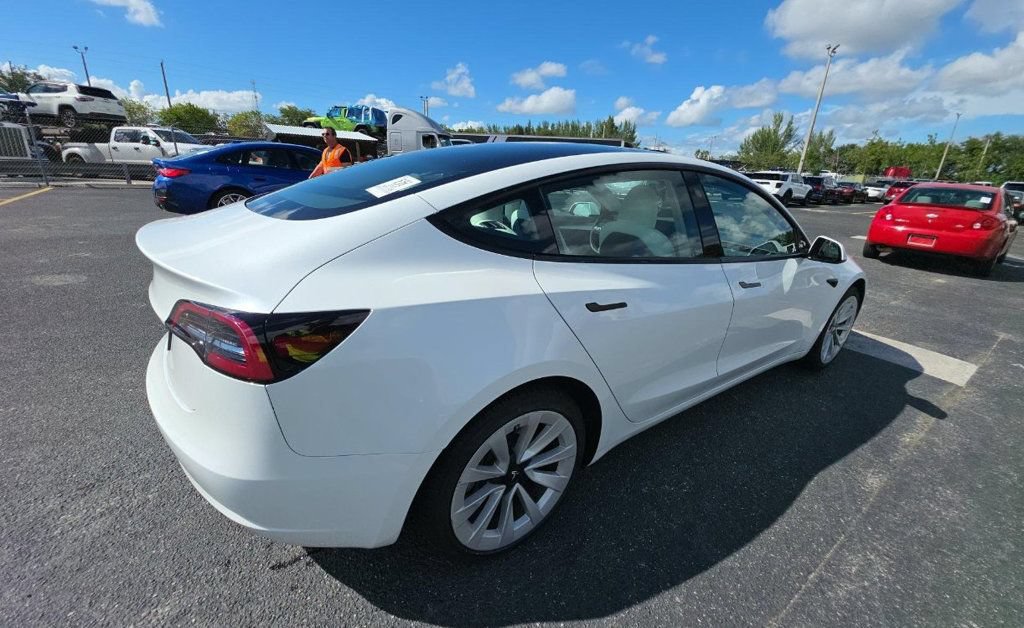 Used 2023 Tesla Model 3 Standard Range RWD image 2