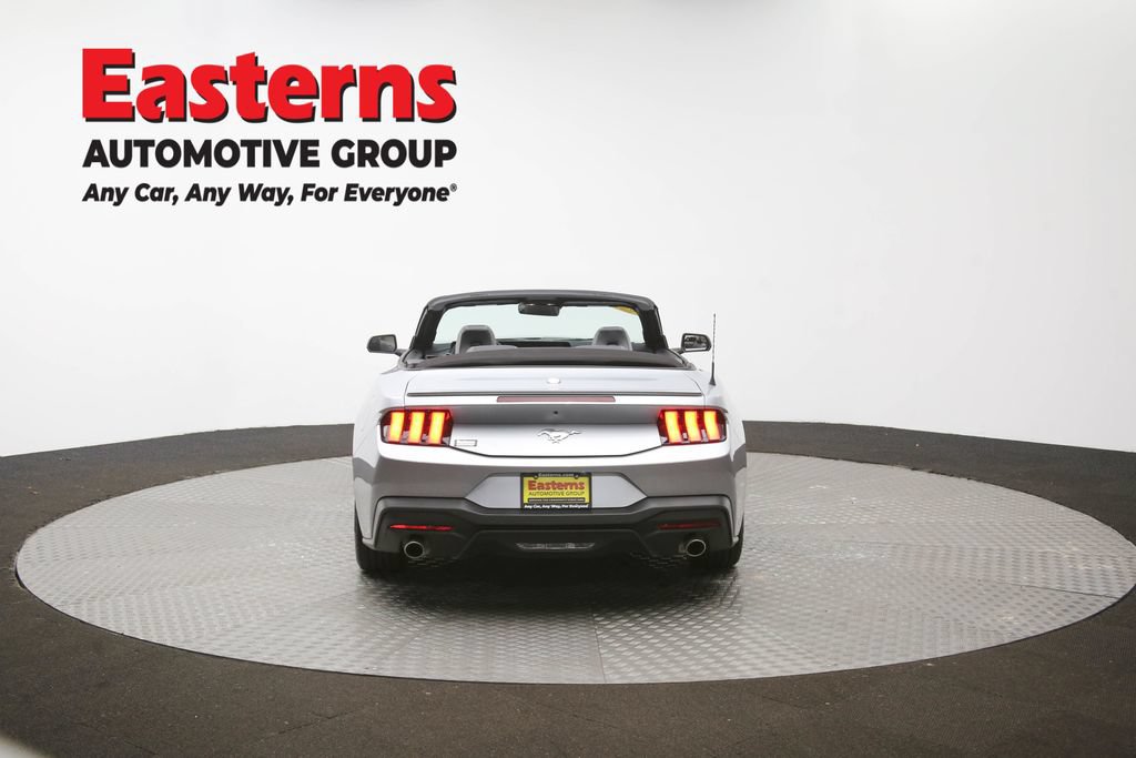 Used 2025 Ford Mustang Premium RWD image 34