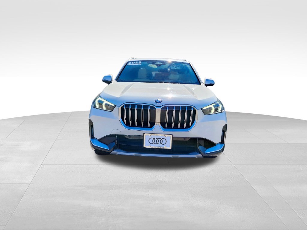 Used 2023 BMW X1 xDrive28i w/ Convenience Package AWD/4WD image 2