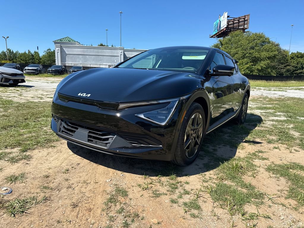 New 2025 Kia EV6 Light w/ Light LR Technology Package image 7