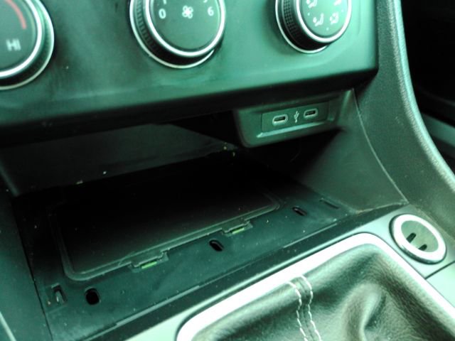 Used 2023 Volkswagen Jetta Sport image 34