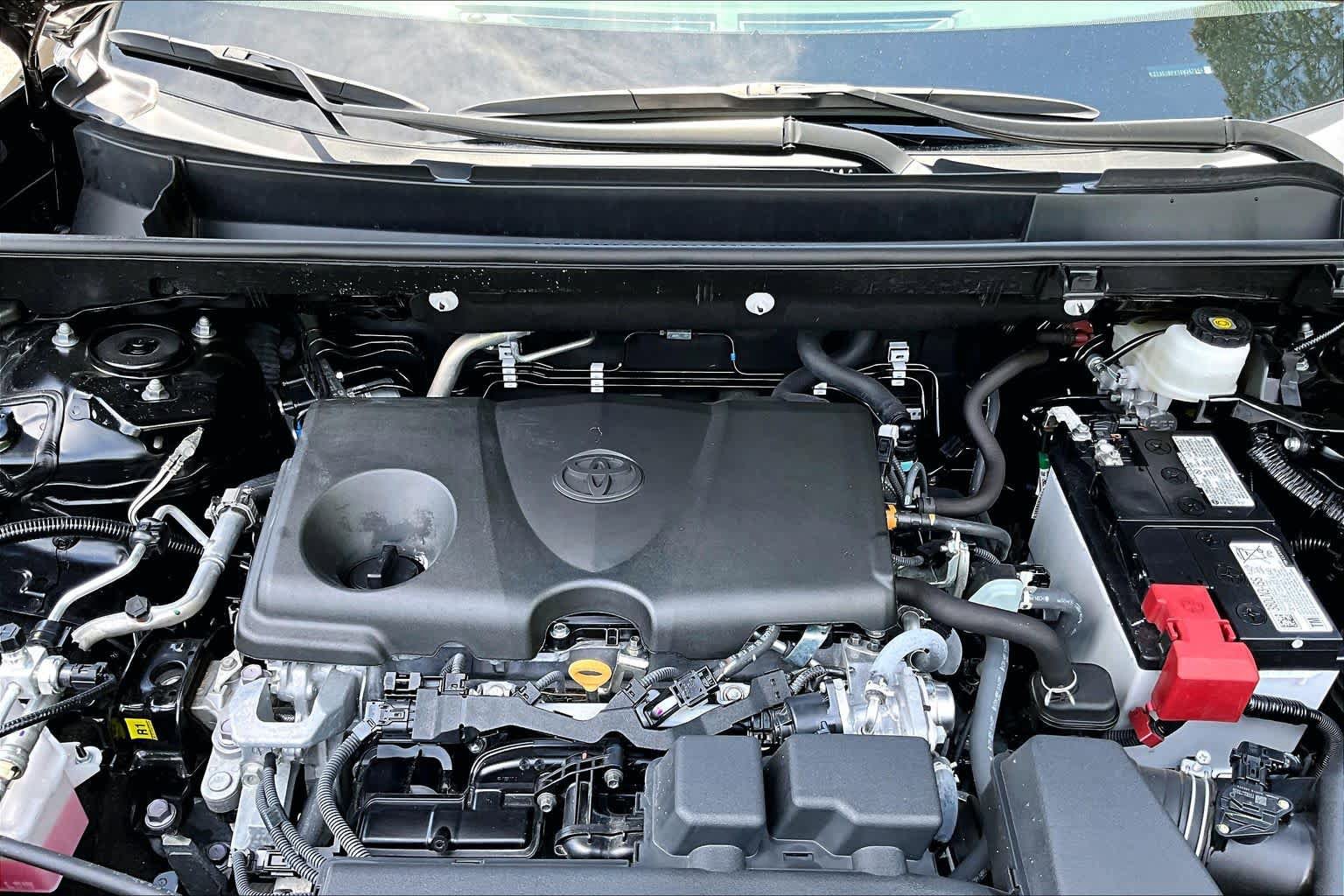 Certified 2025 Toyota RAV4 XLE Premium FWD image 32