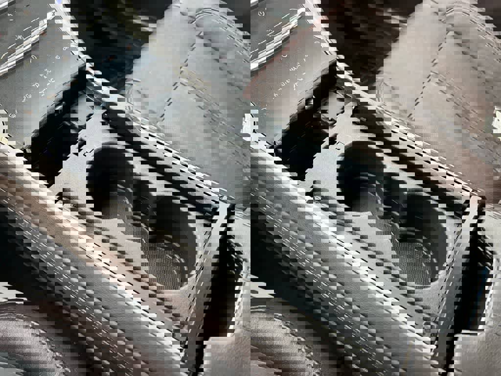 Used 2016 Lincoln MKZ Black Label w/ Technology Package image 39