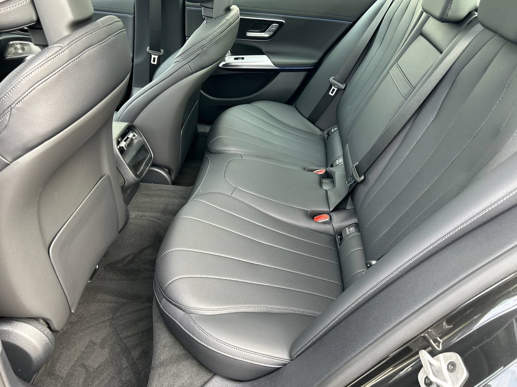 New 2026 Mercedes-Benz E 450 4MATIC Sedan image 26