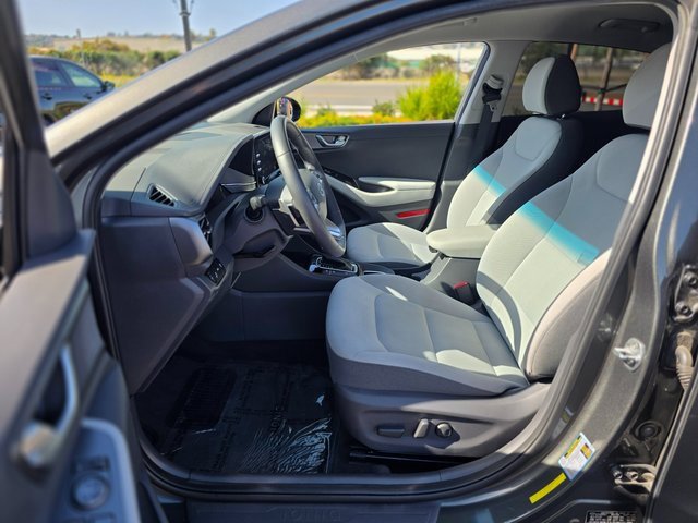 Used 2022 Hyundai Ioniq SEL image 14