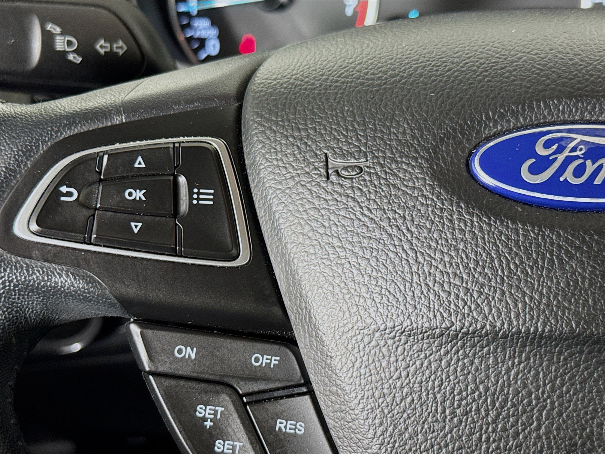 Used 2020 Ford EcoSport SE w/ SE Convenience Package image 13