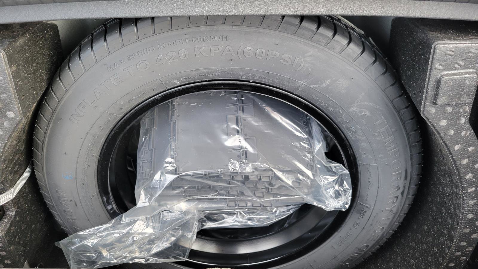 Used 2025 Volkswagen Tiguan SE image 47