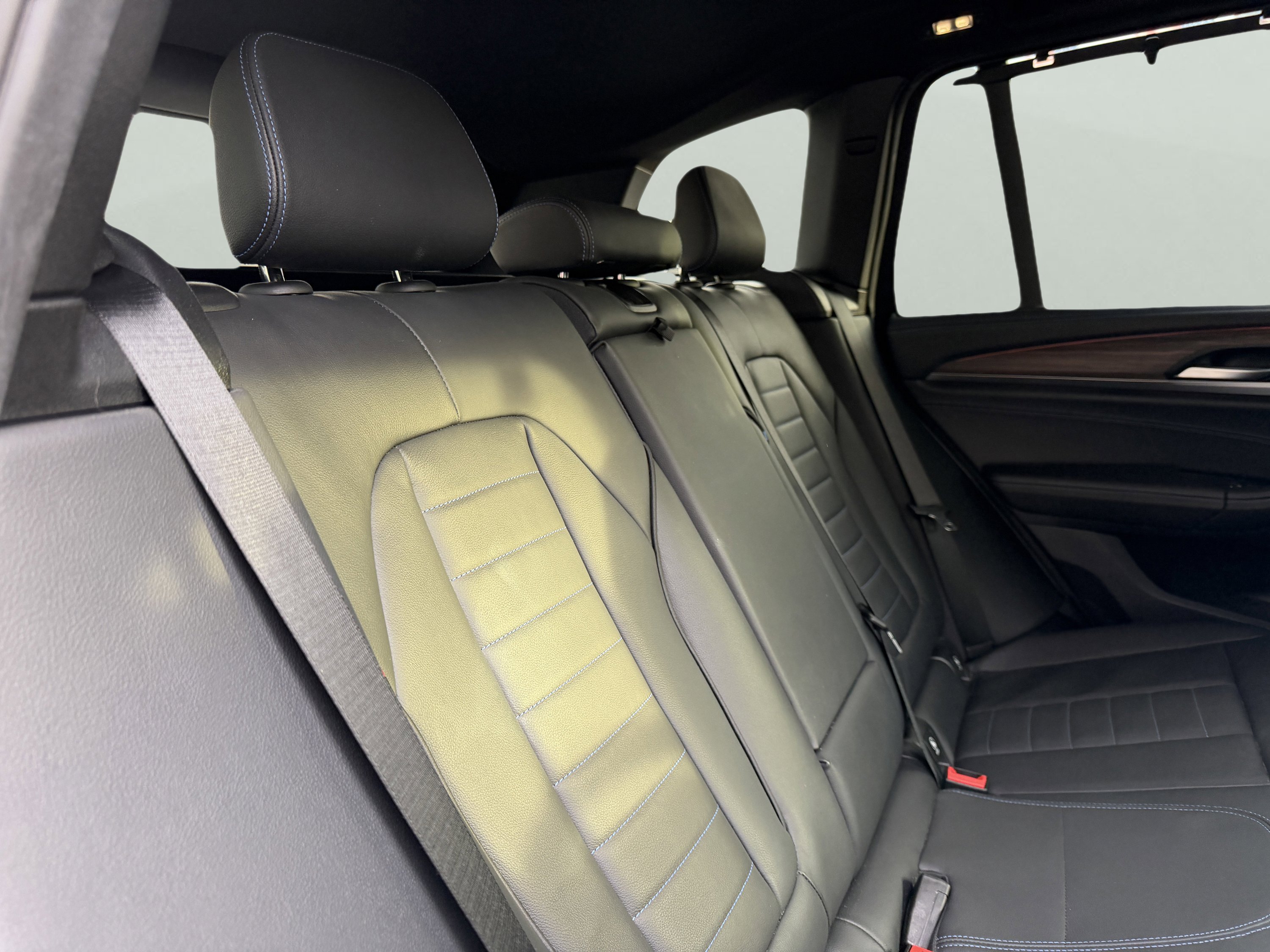 Used 2018 BMW X3 M40i w/ Premium Package image 43