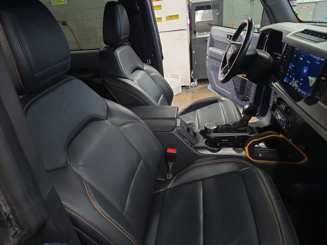 Used 2022 Ford Bronco Badlands image 10