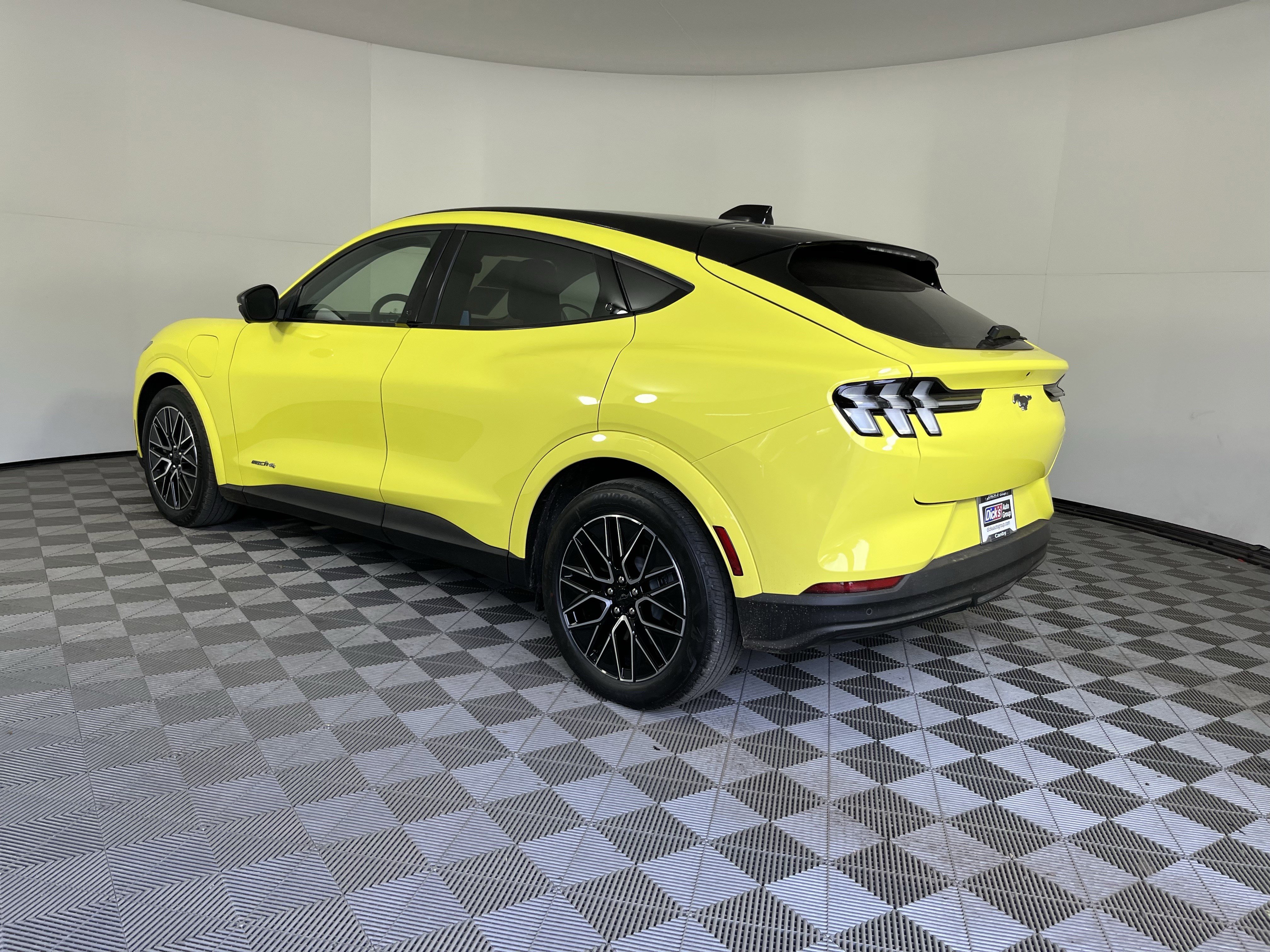 Used 2025 Ford Mustang Mach-E Premium AWD/4WD image 3