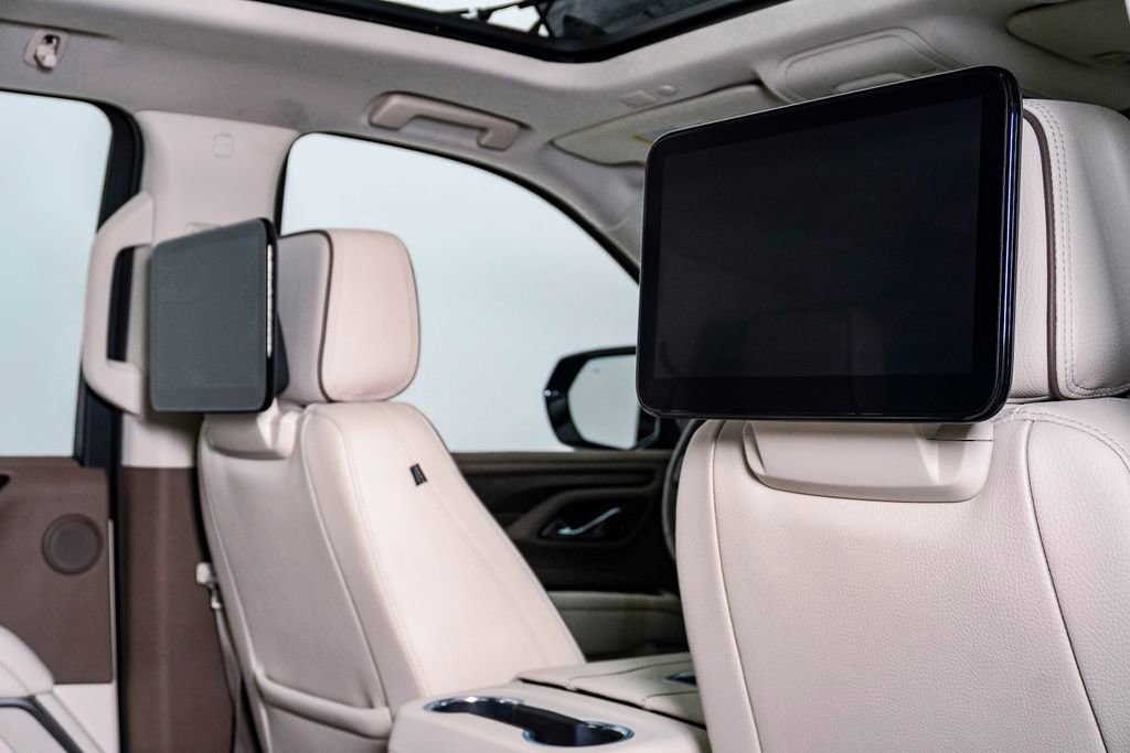 Used 2023 GMC Yukon XL Denali image 17
