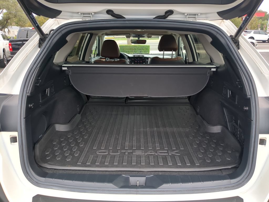 Used 2020 Subaru Outback Touring w/ Popular Package #2 AWD/4WD image 9