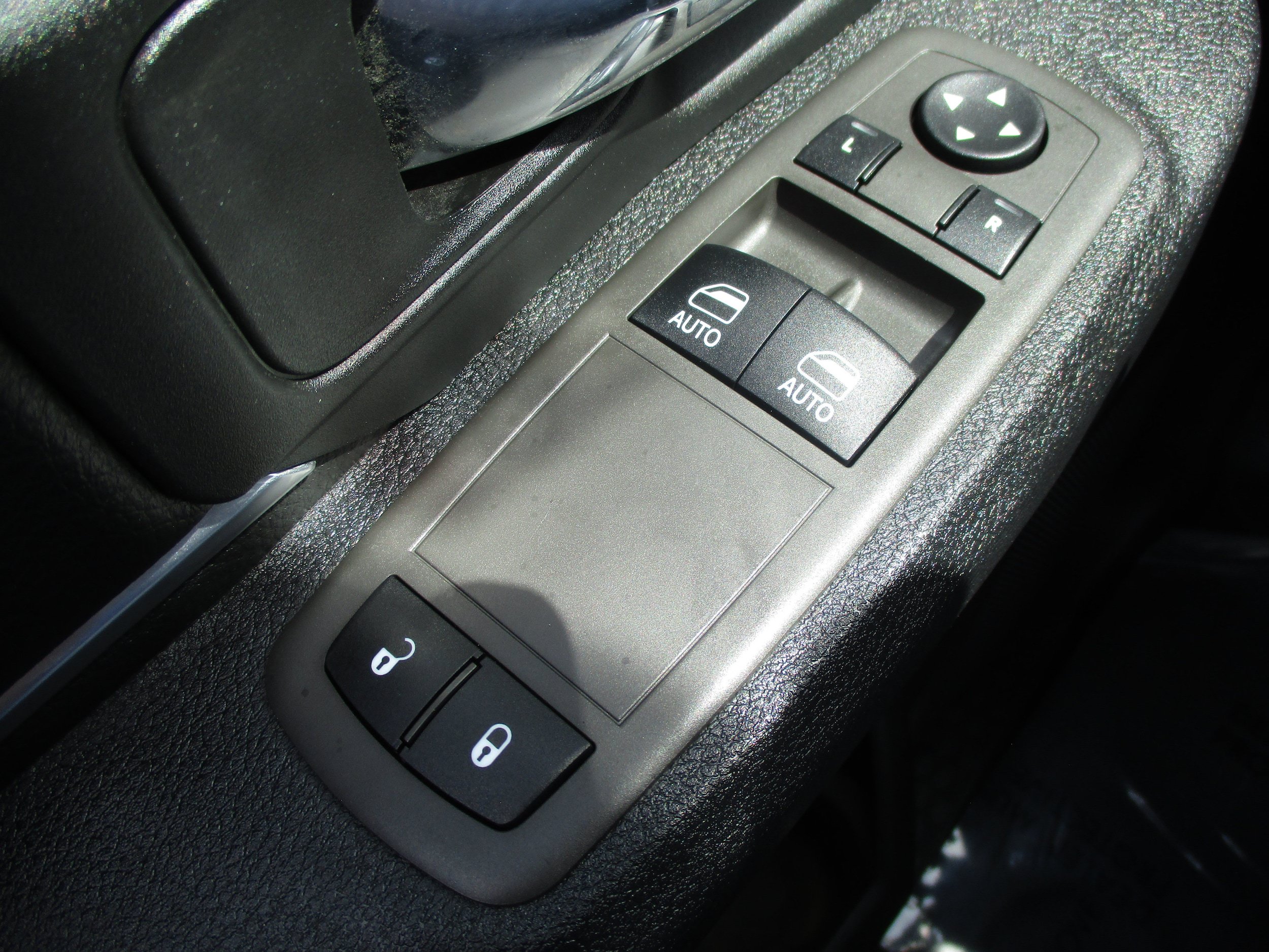 Used 2022 RAM 1500 Tradesman w/ Power & Remote Entry Group RWD image 22