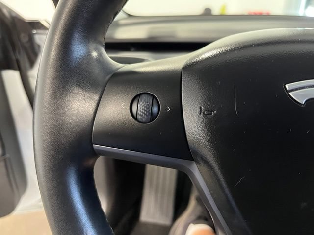 Used 2018 Tesla Model 3 Long Range RWD image 25