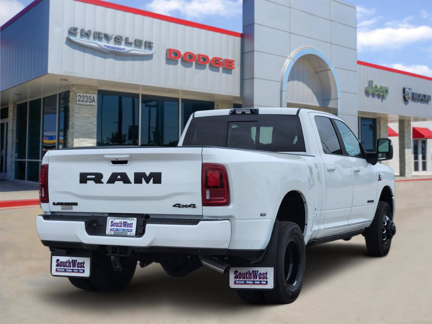 New 2026 RAM 3500 Laramie AWD/4WD image 5