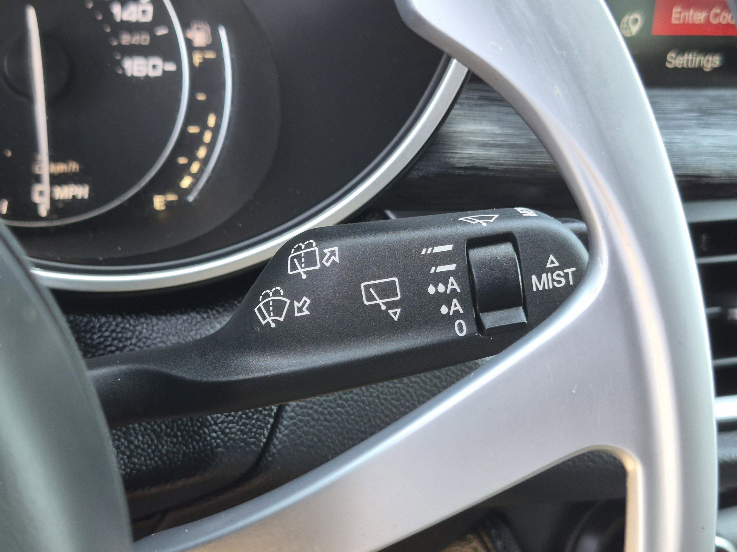 Used 2022 Alfa Romeo Stelvio Sprint RWD image 40