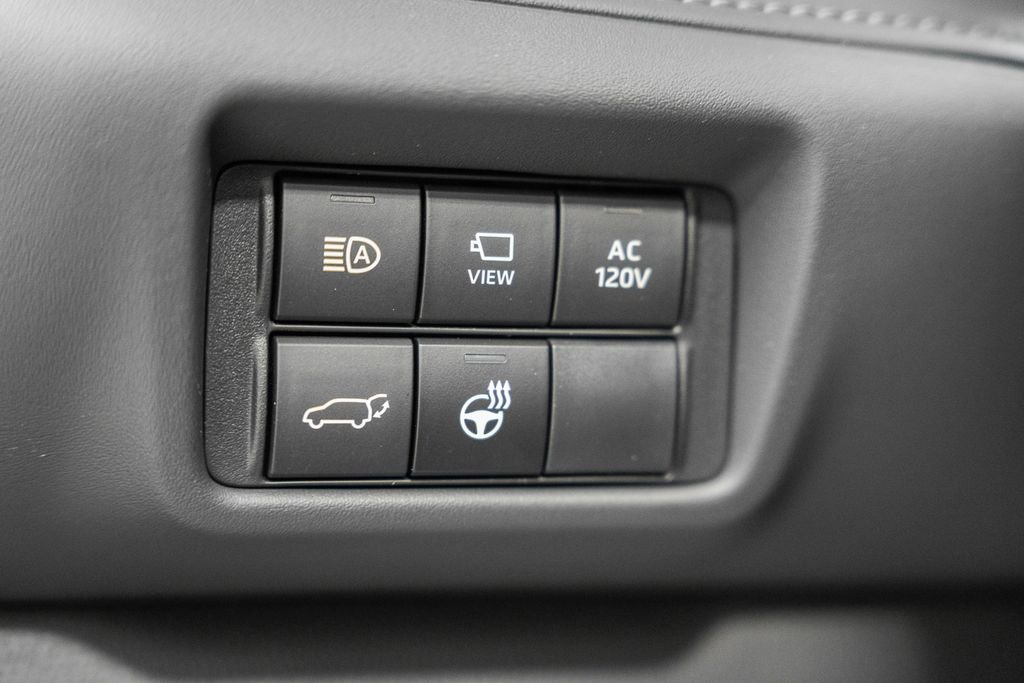 New 2026 Toyota Highlander Platinum image 46