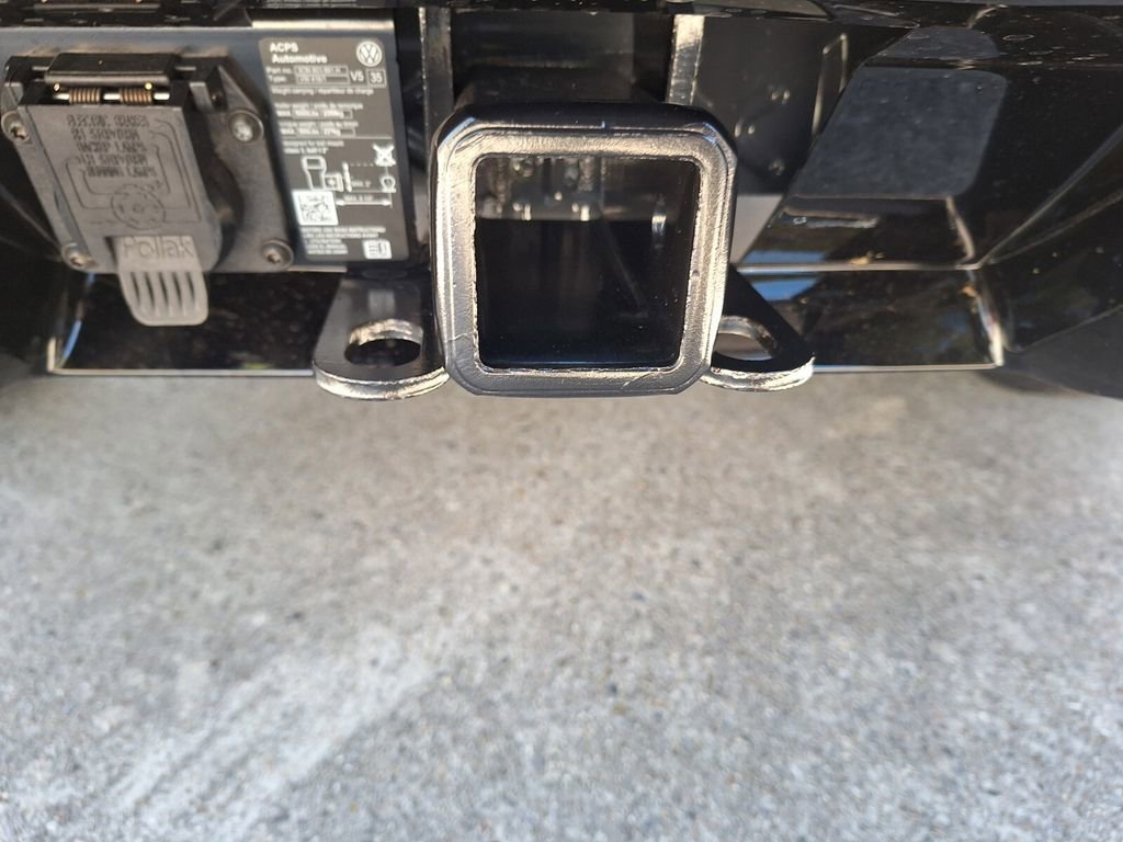 New 2026 Volkswagen Atlas Cross Sport SEL R-Line image 28