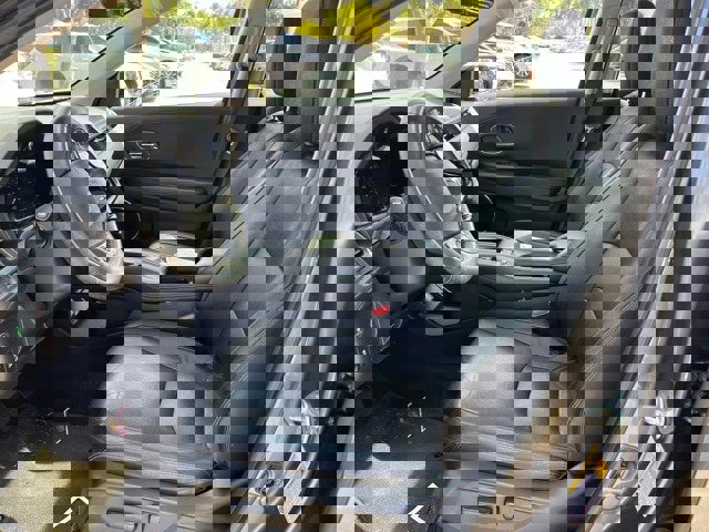 Used 2020 Honda HR-V Touring image 6