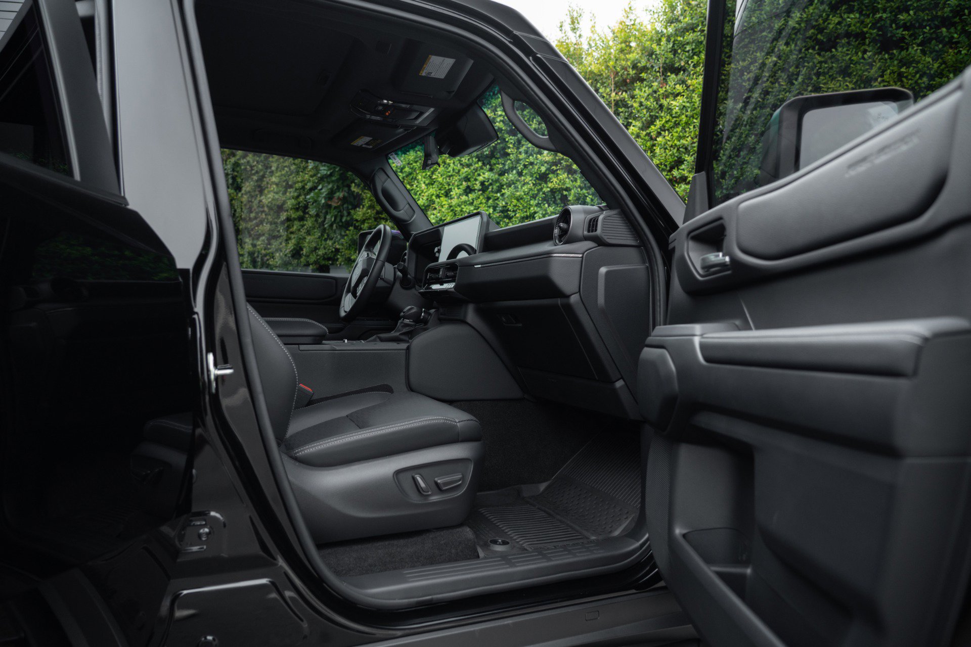 Used 2024 Toyota Land Cruiser image 38