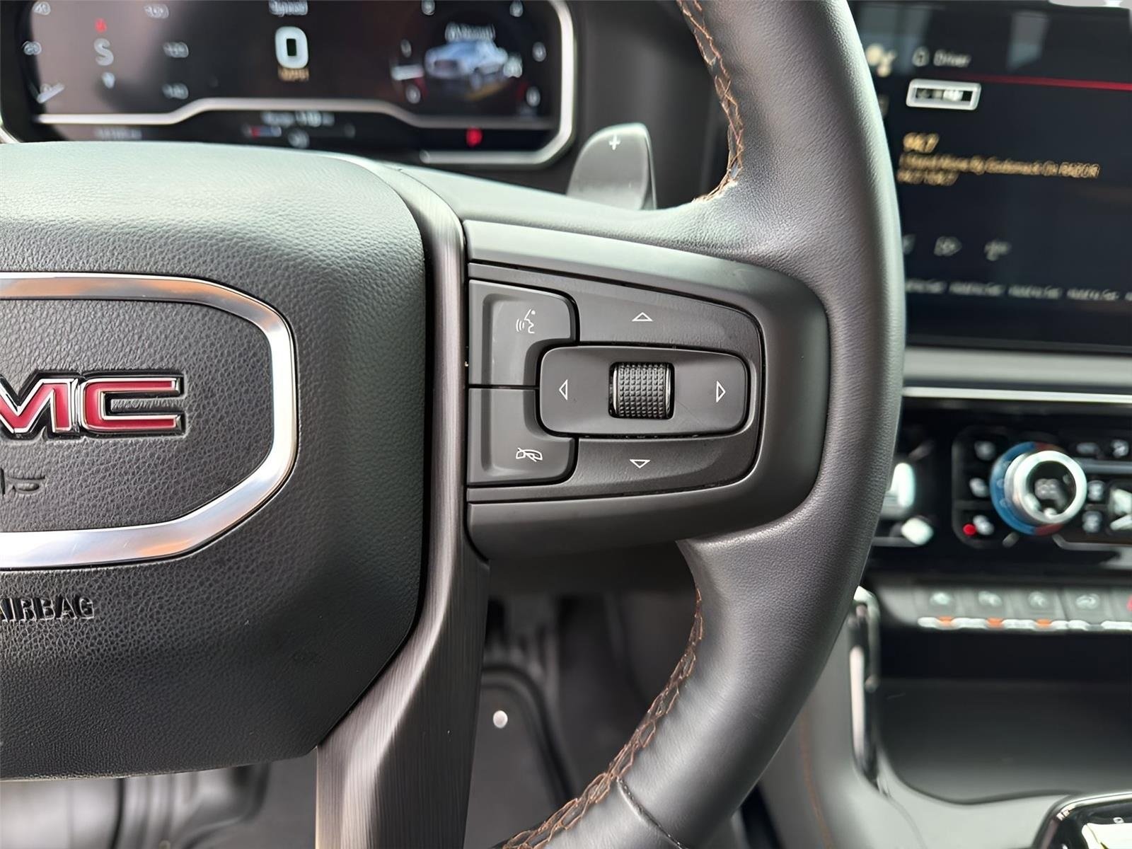 Used 2024 GMC Sierra 1500 AT4 w/ AT4 Premium Package AWD/4WD image 19