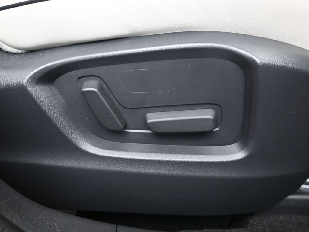 Used 2025 MAZDA CX-5 AWD 2.5 S w/ Preferred Package image 11