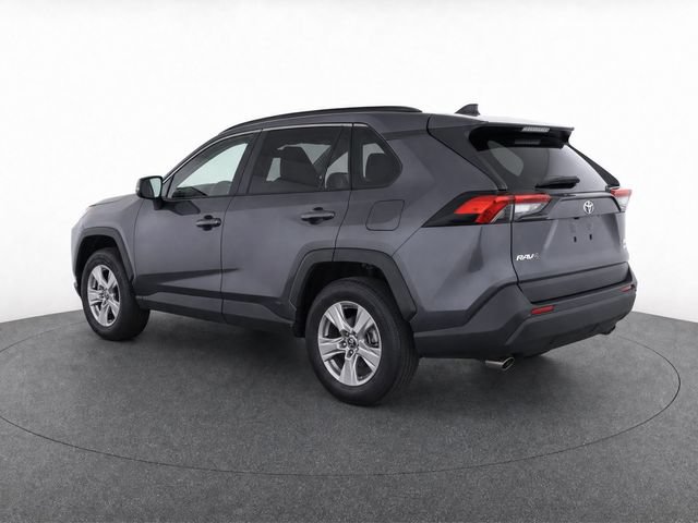 Used 2025 Toyota RAV4 XLE AWD/4WD image 3