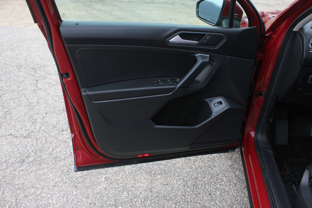 Used 2019 Volkswagen Tiguan SEL image 27