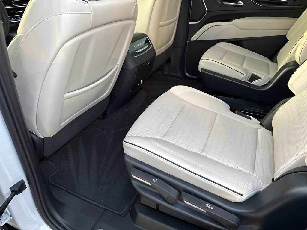 Used 2023 Cadillac Escalade Sport w/ LPO, ONYX Package image 20