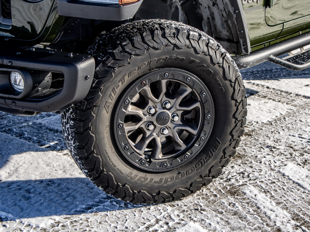 Used 2021 Jeep Wrangler Unlimited Rubicon w/ Dual Top Group image 14