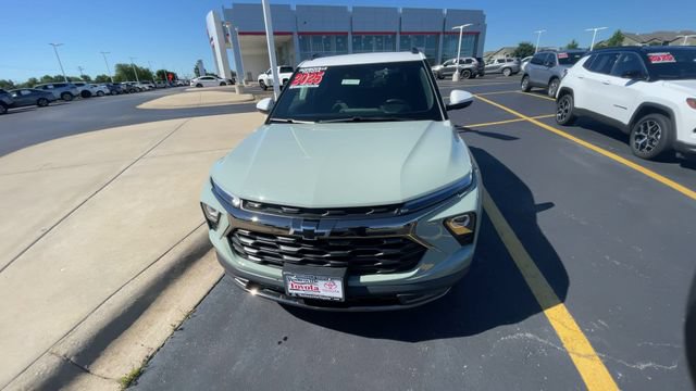 Used 2025 Chevrolet TrailBlazer ACTIV w/ Convenience Package FWD image 5