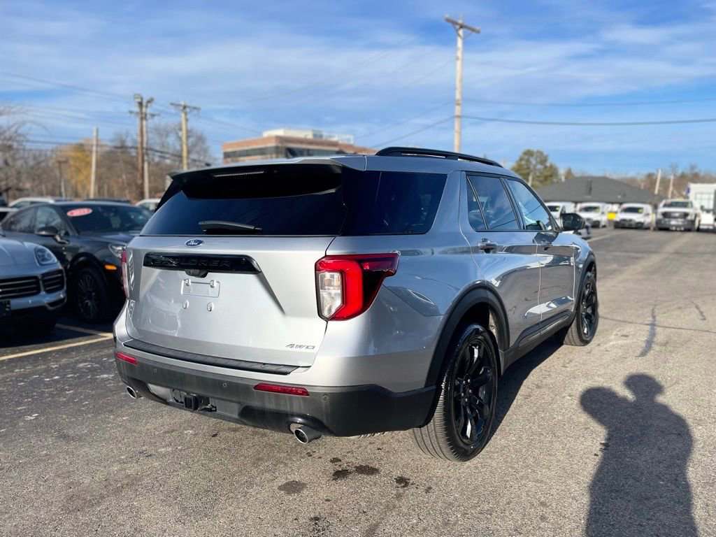 Used 2024 Ford Explorer ST-Line w/ Class IV Trailer Tow Package AWD/4WD image 6