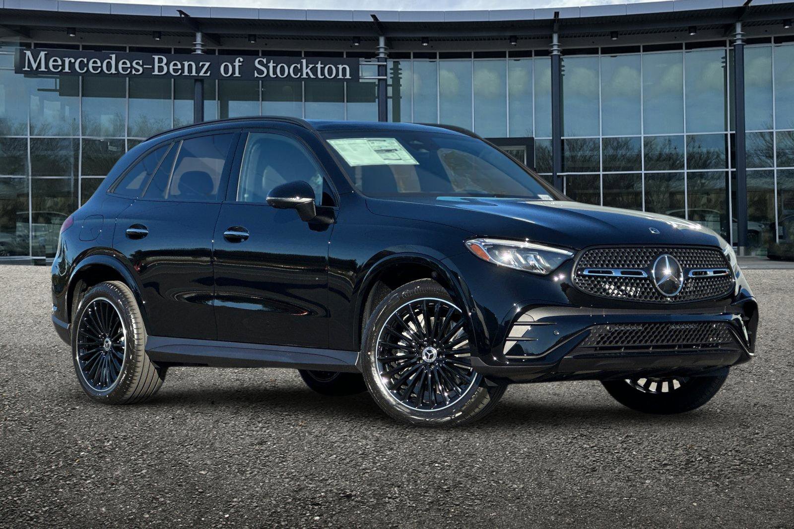 New 2026 Mercedes-Benz GLC 300 300