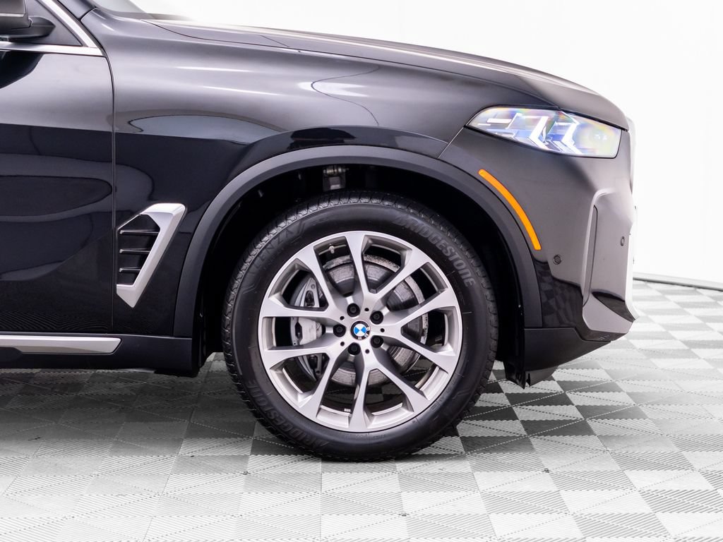 Used 2024 BMW X5 xDrive40i w/ Premium Package AWD/4WD image 35