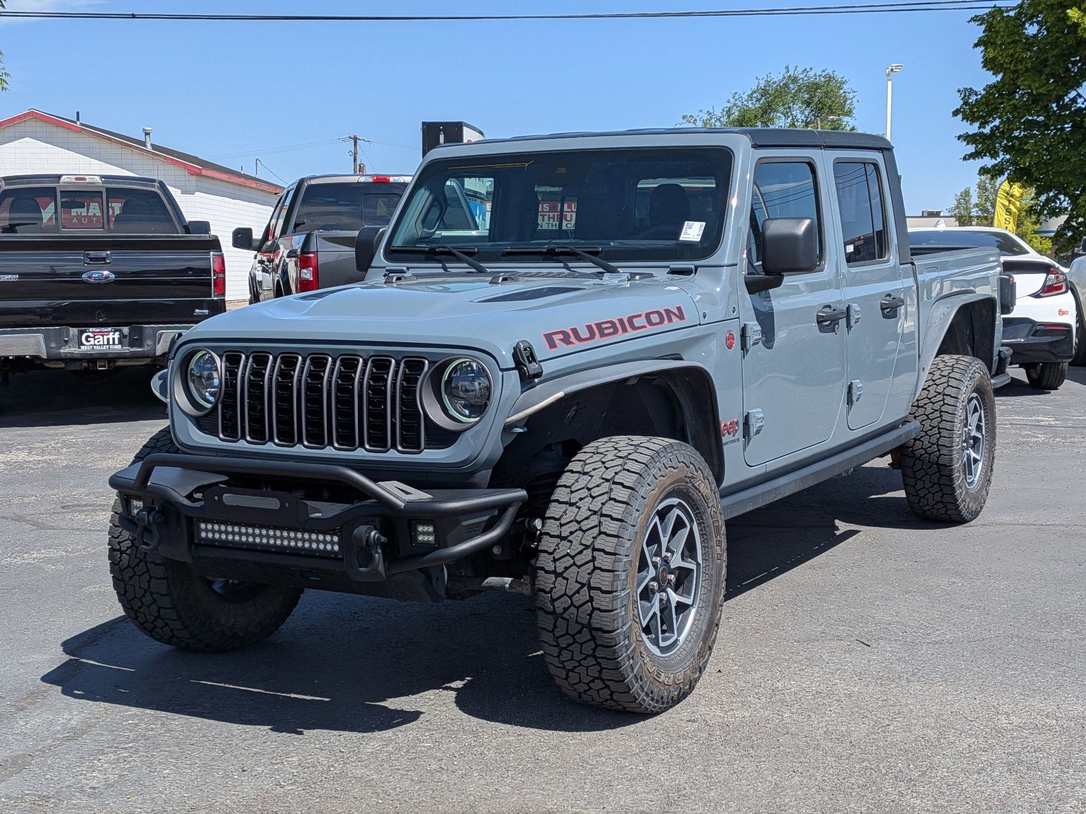 Used 2024 Jeep Gladiator Rubicon w/ Steel Bumper Group AWD/4WD image 10