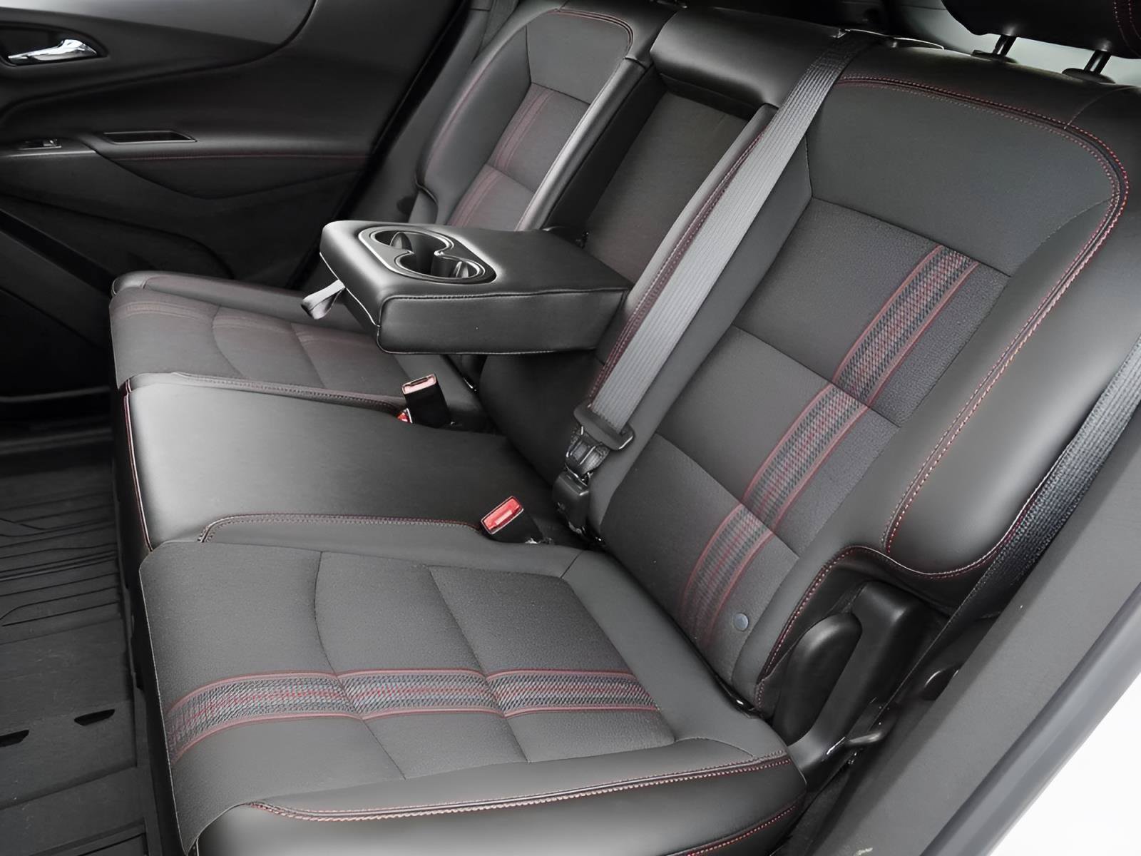 Used 2024 Chevrolet Equinox RS w/ LPO, Floor Liner Package FWD image 21